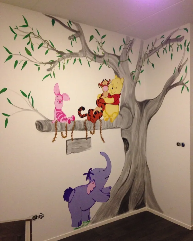 Разрисованные стены в детской