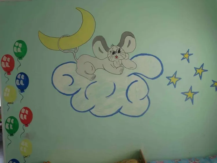 Рисунки в спальне в детском саду