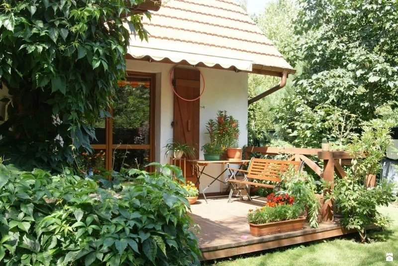 Уютный дворик в деревне