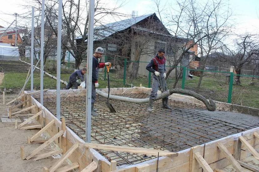 Обустройство фундамента для установки стационарного мангала